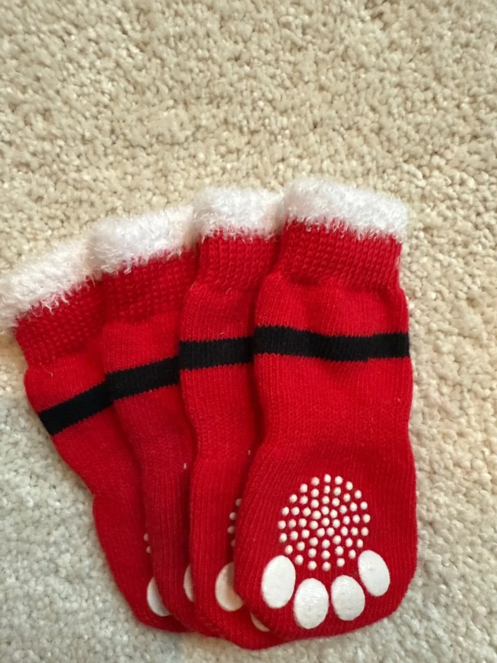Bundle of Dog Socks (4-Pack) + Poop💩 Bag Pouch - Picture 7 of 8